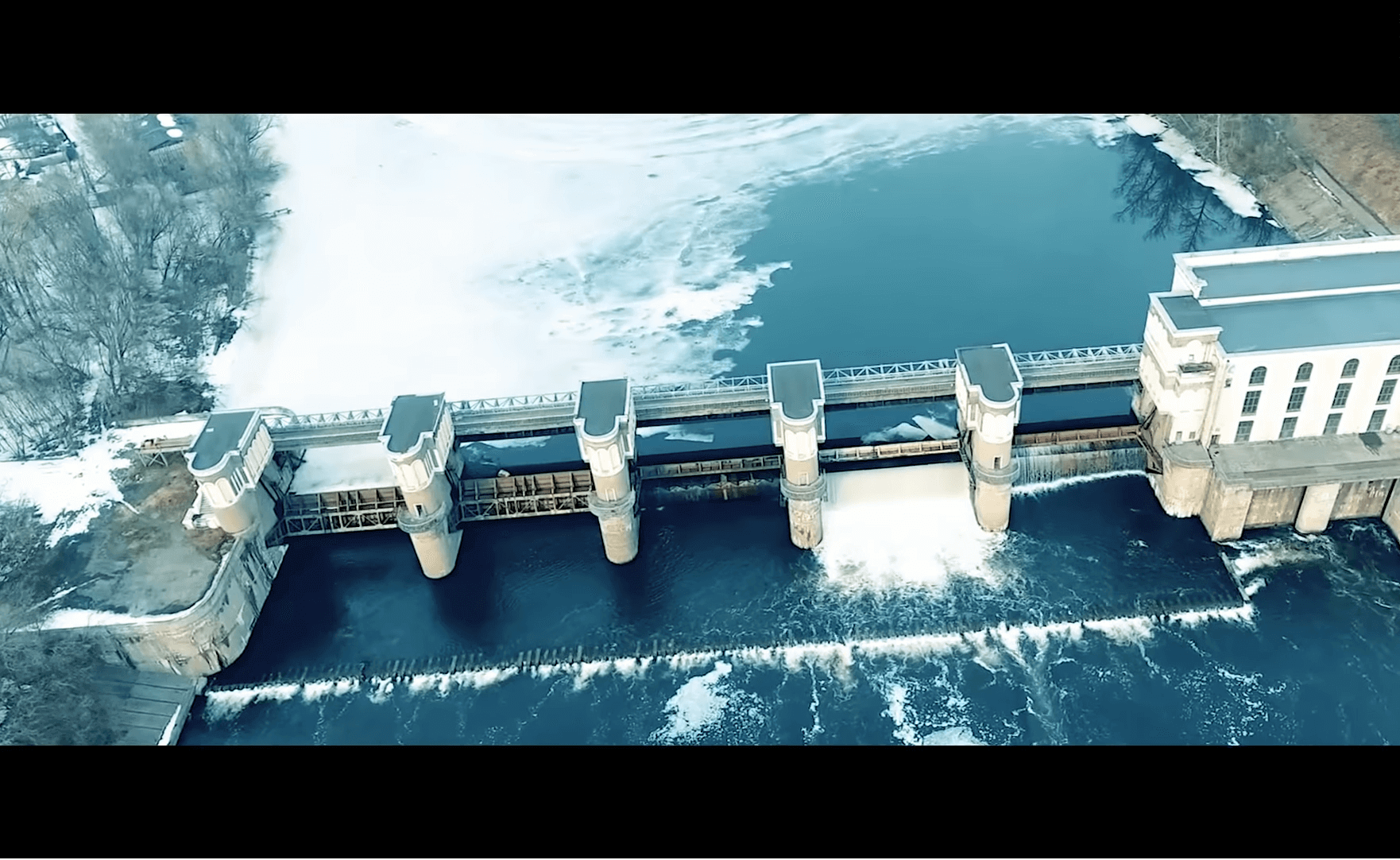 Dams producing electricity are now frozen and are not able to produce any power